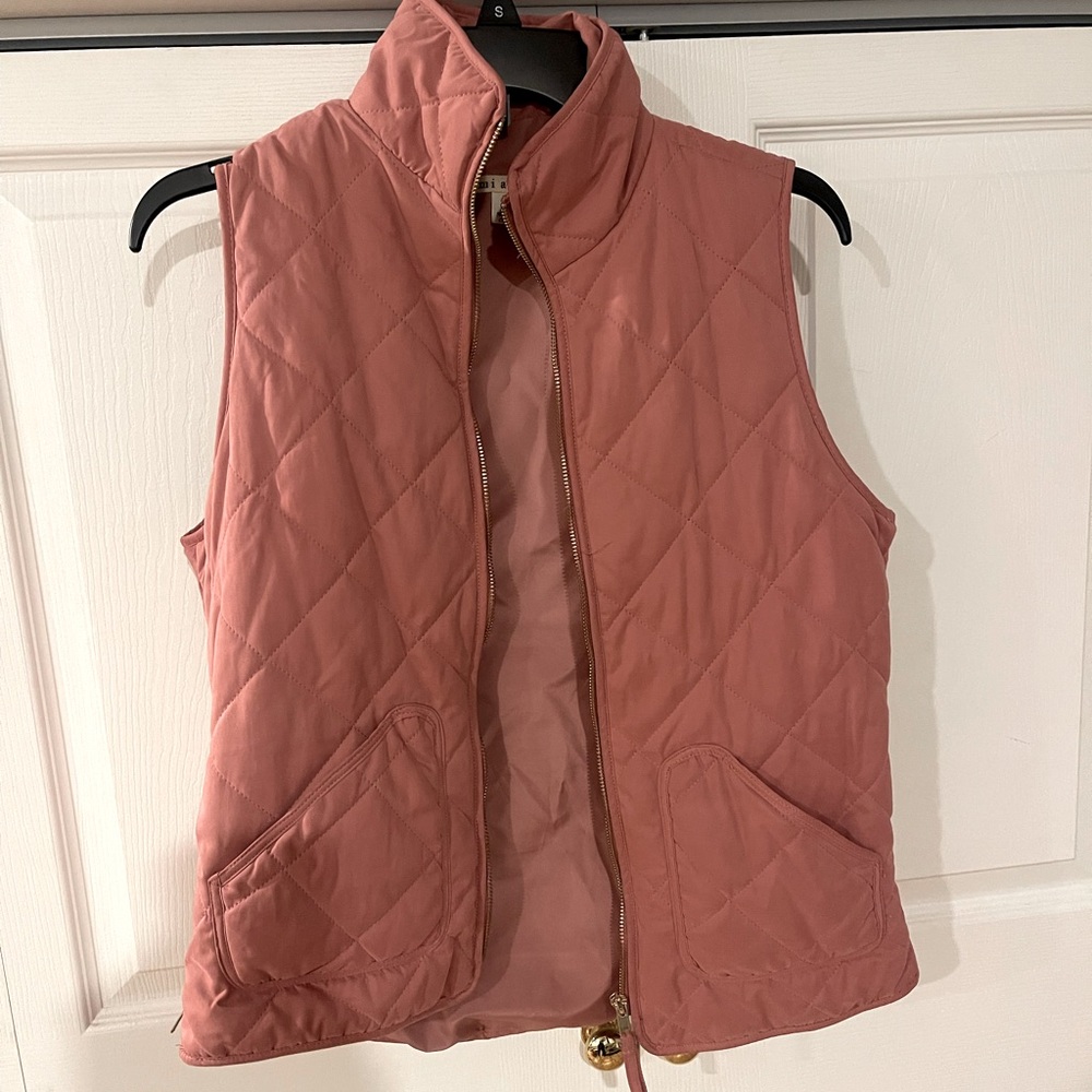 Francesca’s Vest 🤍